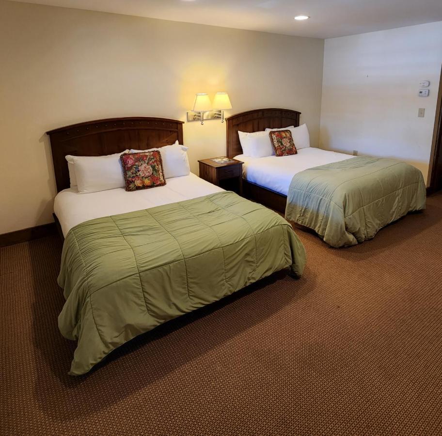 The Inn At Shady Lawn Newland Экстерьер фото